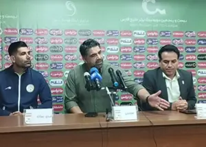 عصبانیت شدید مربی ماه فوتبال ایران (عکس)