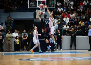 استقلال به دنبال تثبیت صدرنشینی با حضور هواداران