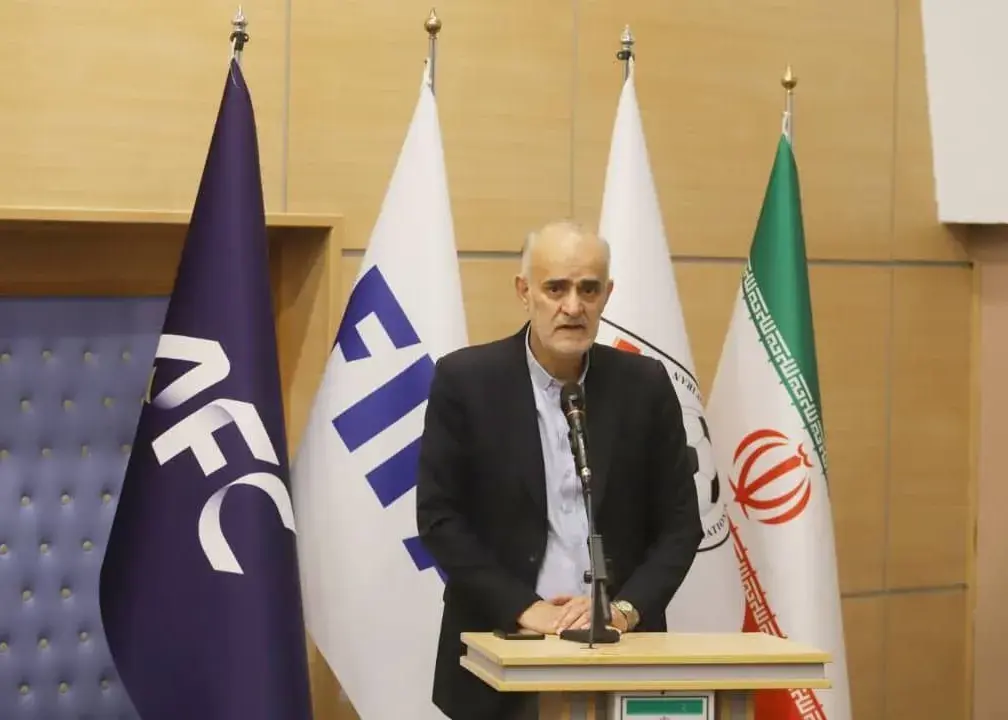 نبی: پوشیدن پیراهن تیم ملی مثل دفاع از خاک است