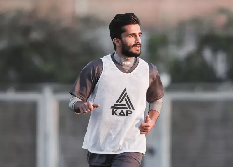 تراکتور با یک غایب قطعی مقابل شارجه