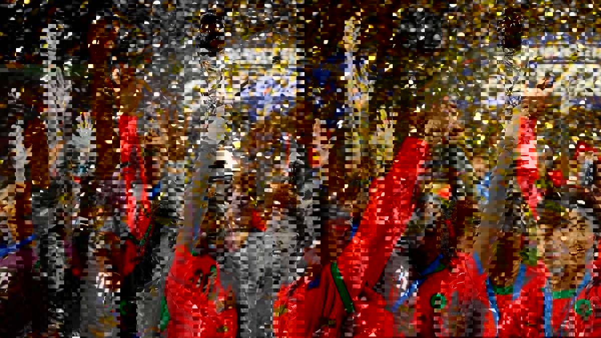 2249854