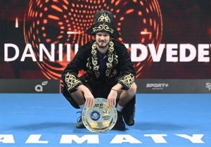 پایان 882 روز نفرین، مدودف طلسم را شکست