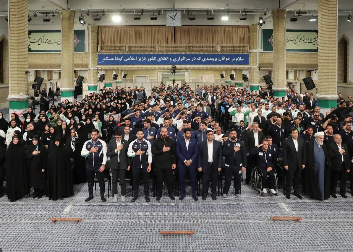 دیدار قهرمانان و مدال‌آوران ورزشی با رهبر انقلاب