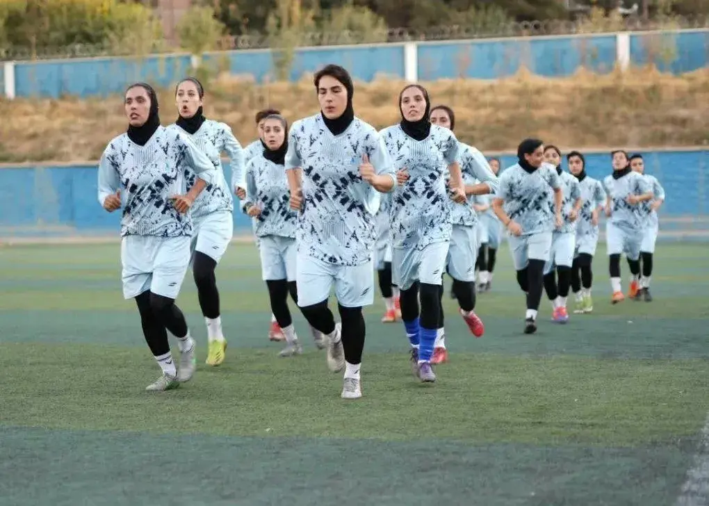 رونمایی رسمی از تیم زنان استقلال در اصفهان