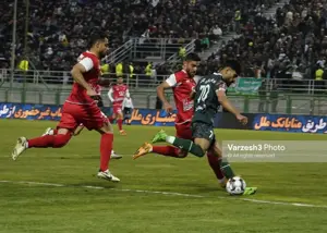 پوستر آتشین پرسپولیس: نبرد شیر زخمی با گاندو!