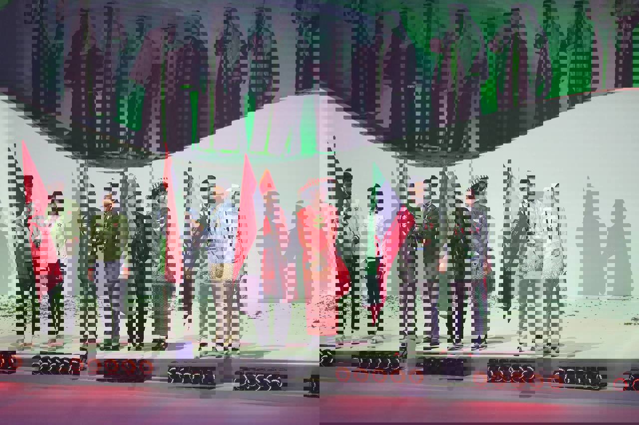 2250871