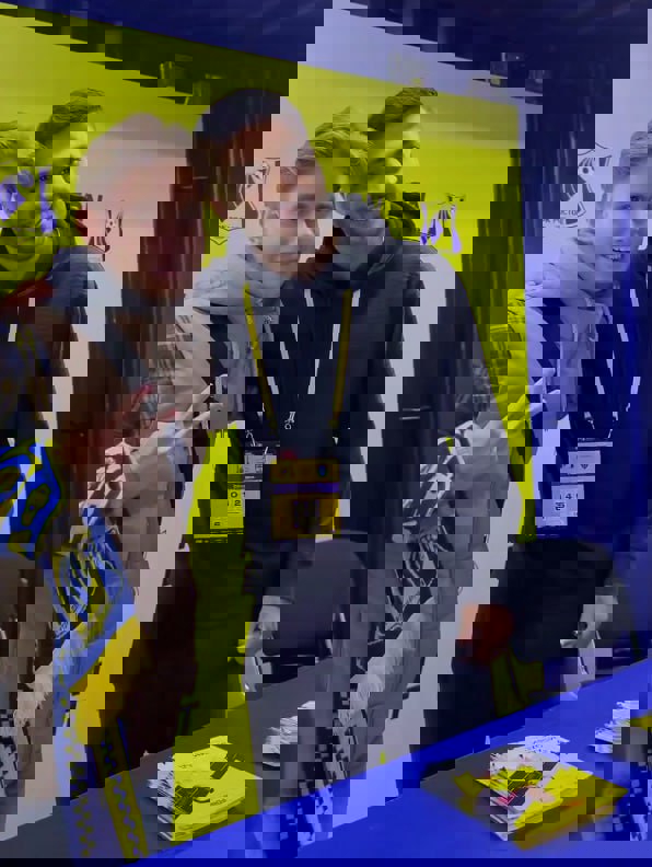 2250909