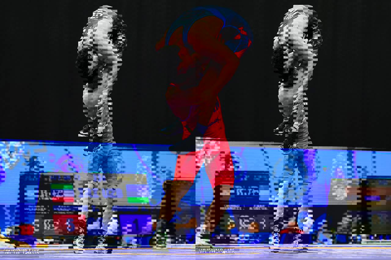 2251169