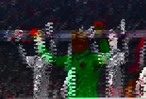 2251176