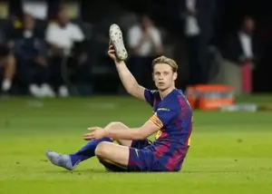 مصدومیت ستاره هلندی: بارسا طلسم شده است!
