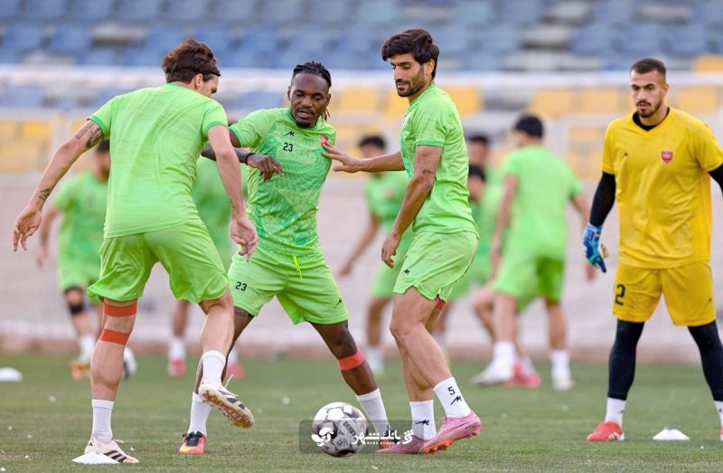 دو خط‌خورده سرشناس پرسپولیس برای دیدار با ذوب‌آهن