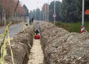 تعویض کابلهای برق ورزشگاه آزادی بعد از 56 سال