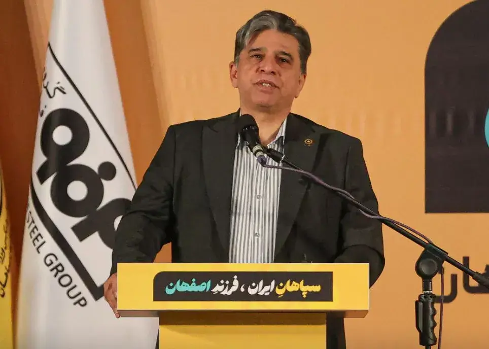 نیکفر: سپاهان نگین درخشان فوتبال ایران است!