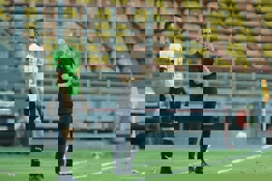 گل‌محمدی: اگر احترام نمی‌گذاریم،بی‌احترامی نکنیم