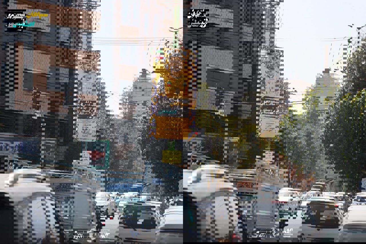 2251889