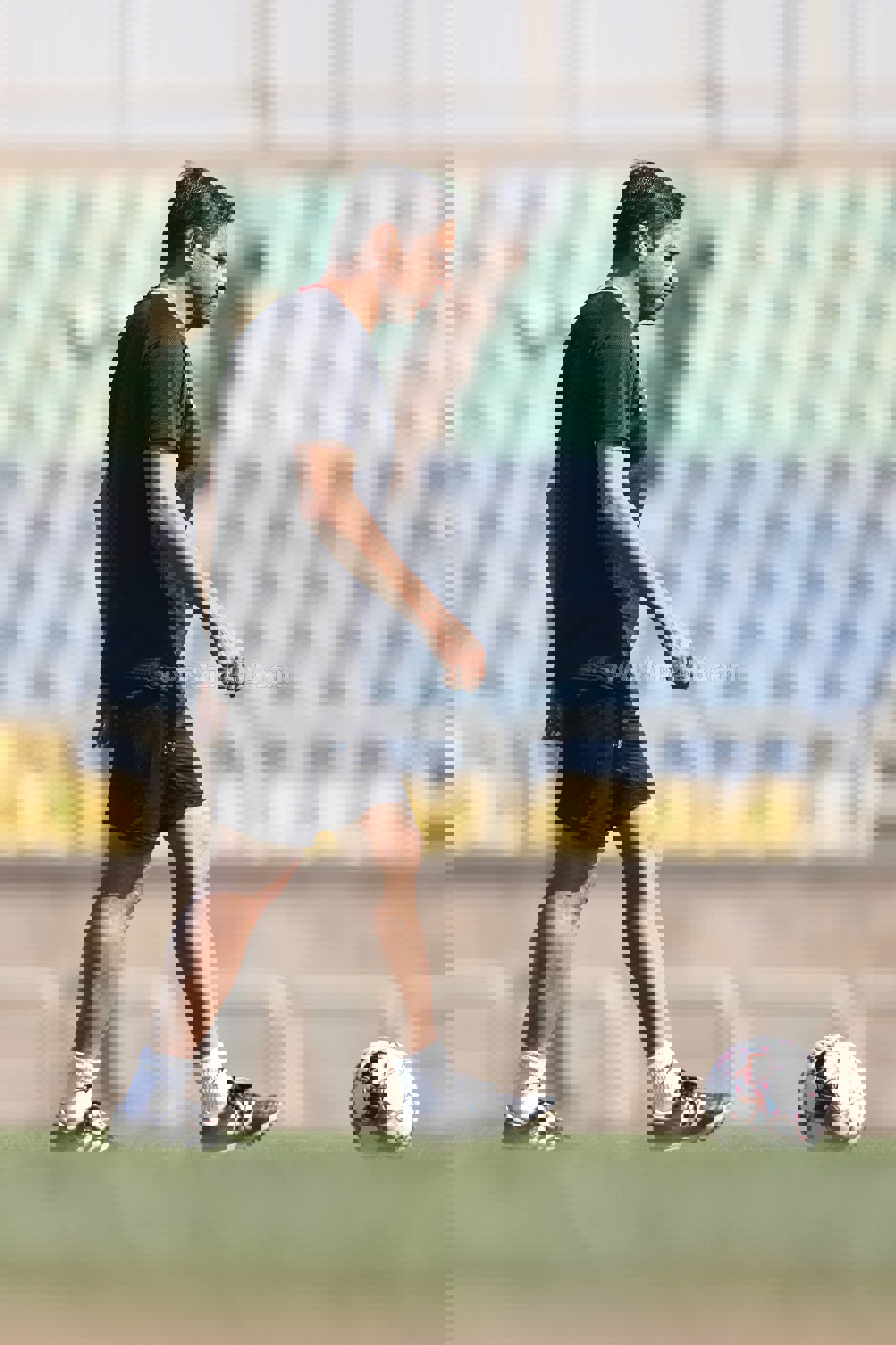 2252041