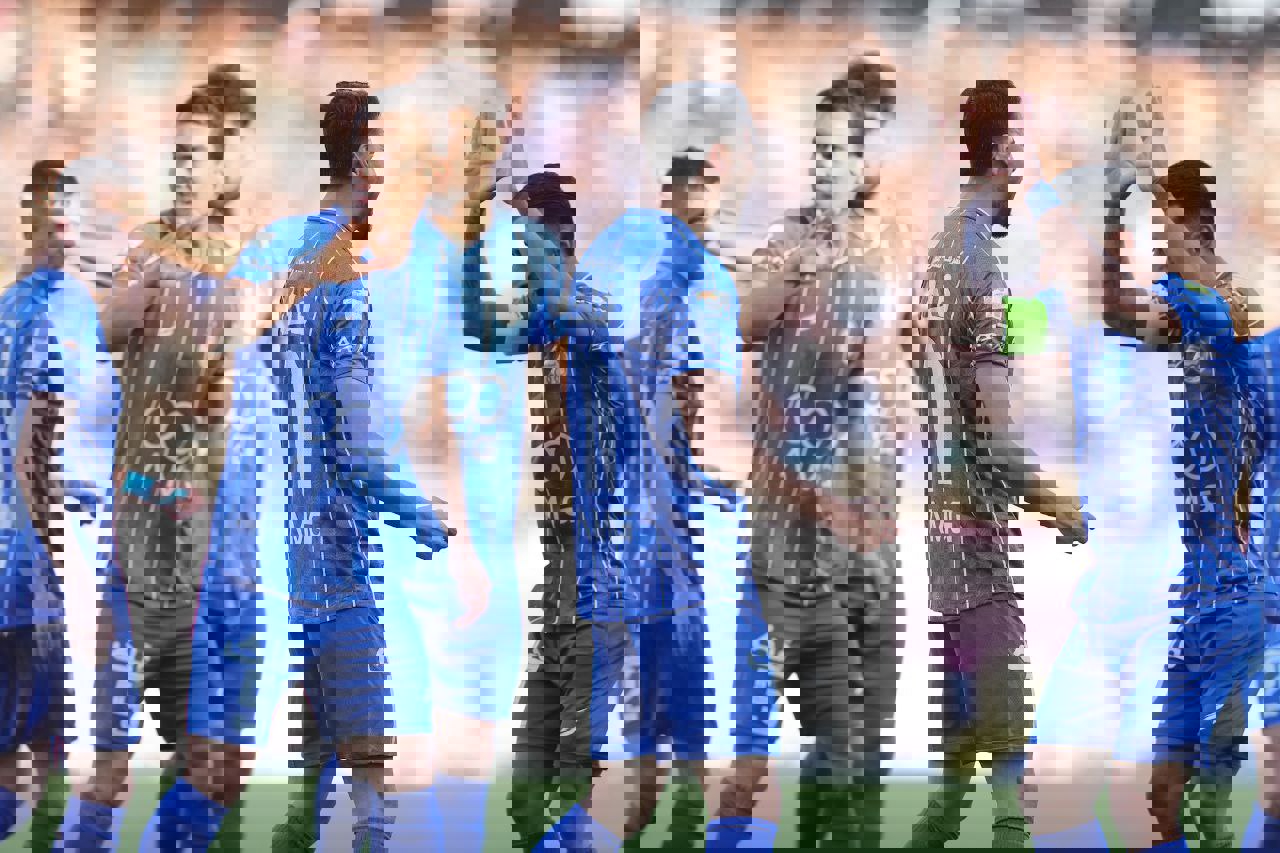 2252403