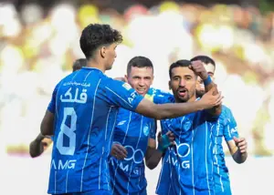 حردانی و درخشش با بازوبند کاپیتانی