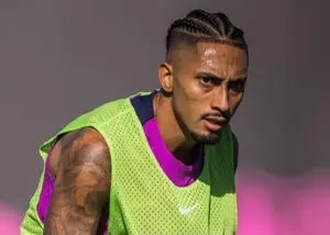 سوپرایز بارسلونا: رافینیا در برنابئو