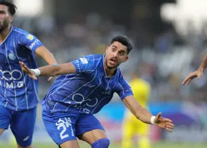 پای چپ حسین یک توپ جنگی است!