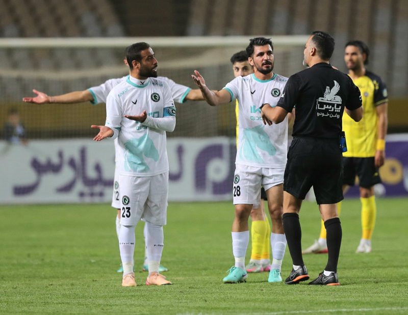 لشکر مصدومان پیکان مقابل گل‌گهر