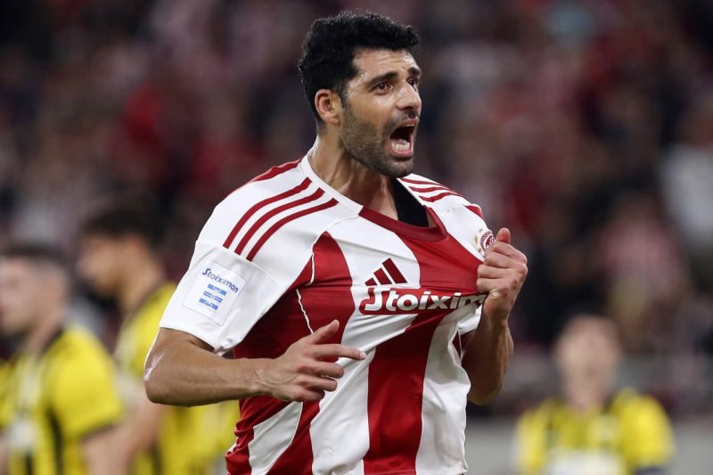 ستایش رسانه یونانی از طارمی و خط حمله المپیاکوس