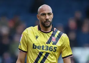 انزونزی بالاخره به زمین فوتبال برگشت