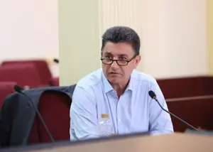 قلعهنویی: نخبگان و کارشناسان را دعوت میکنیم