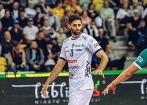 حسرت برد همچنان به دل میلاد عبادیپور ماند