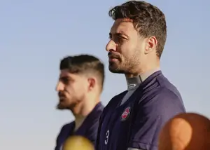 کارت زرد عجیب آقا وحید به شجاع!