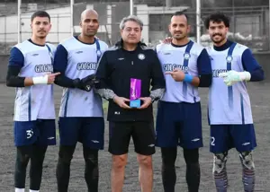 اقدام جالب گروسیان بعد از بهترین سیو ماه (عکس)