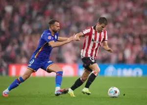 شب رویایی خانواده فوتبالی: آغوش بعد از باخت 11-0