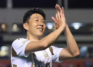 ستاره کرهای شانه به شانه لیونل مسی!