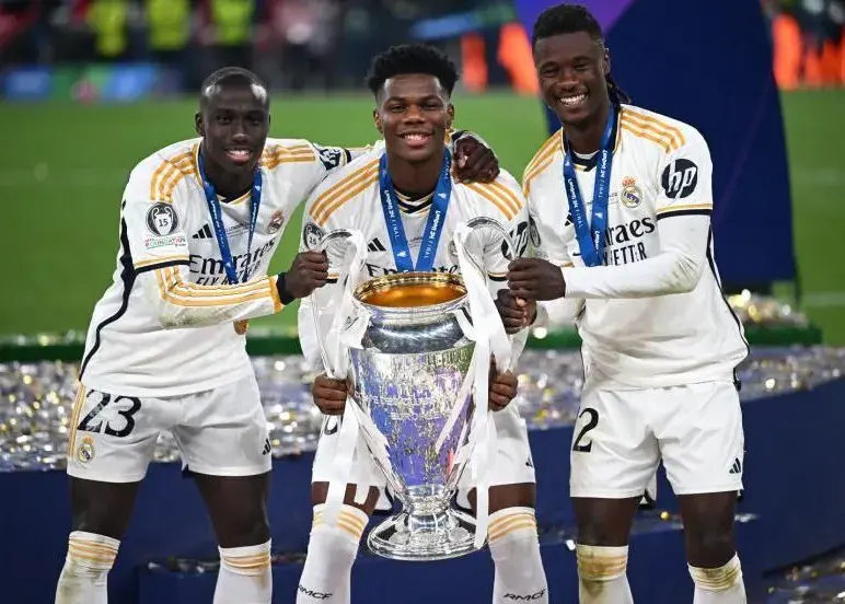 ۳٬۹۷۶ میلیارد یورو از سال ۲۰۱۶ تا امروز