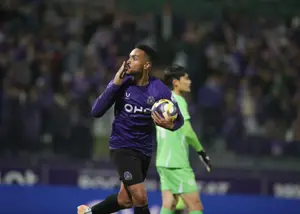 گریه شدید بهترین گلزن لیگ کره!