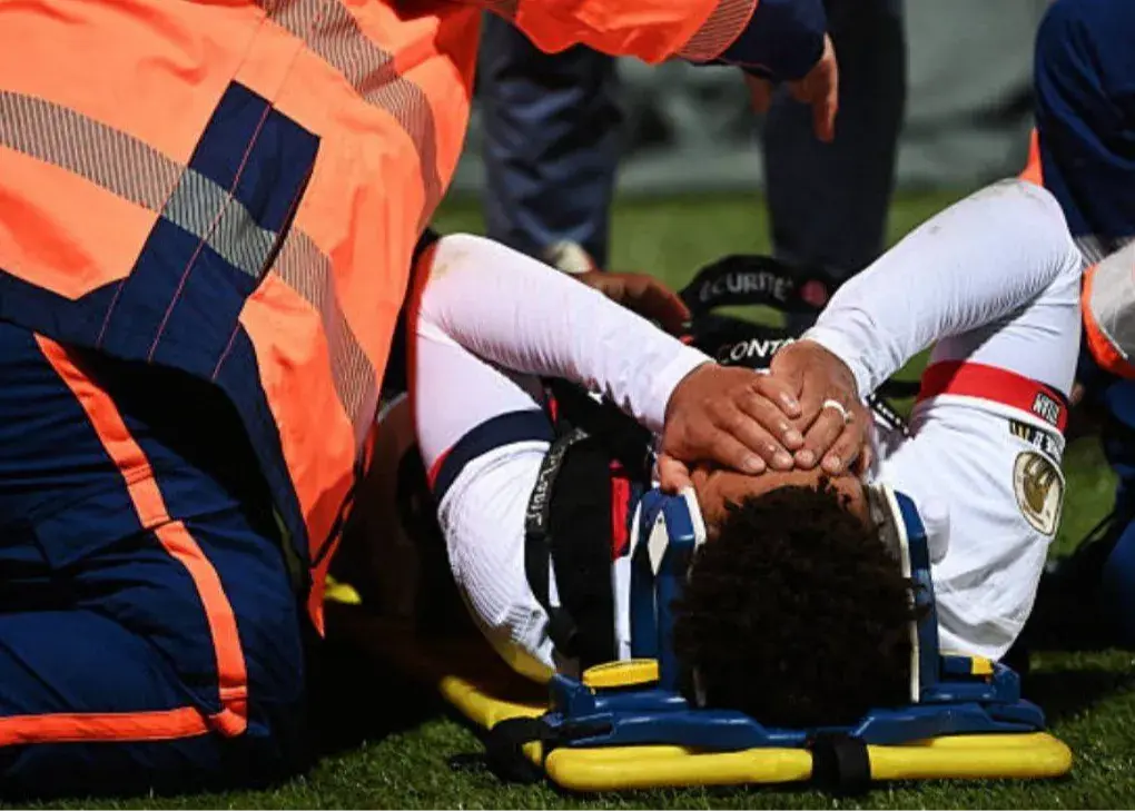 شب تلخ پی‌اس‌جی: مصدومیت دوباره ستاره بدشانس!