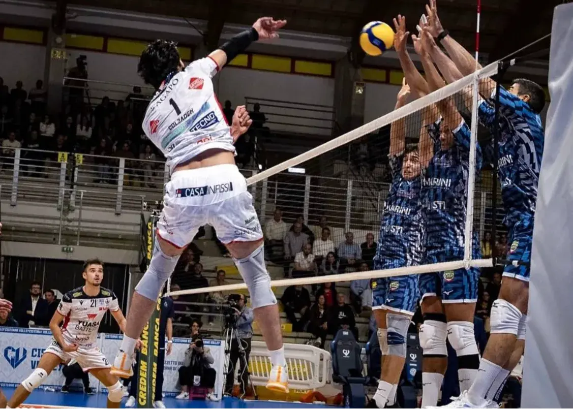 ٢١ امتیاز پدیده والیبال ایران در بهترین لیگ جهان ٢١ امتیاز پدیده والیبال ایران در بهترین لیگ جهان