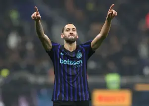 کری ستاره اینتر: دروازه‌بان حریف مهم نیست!