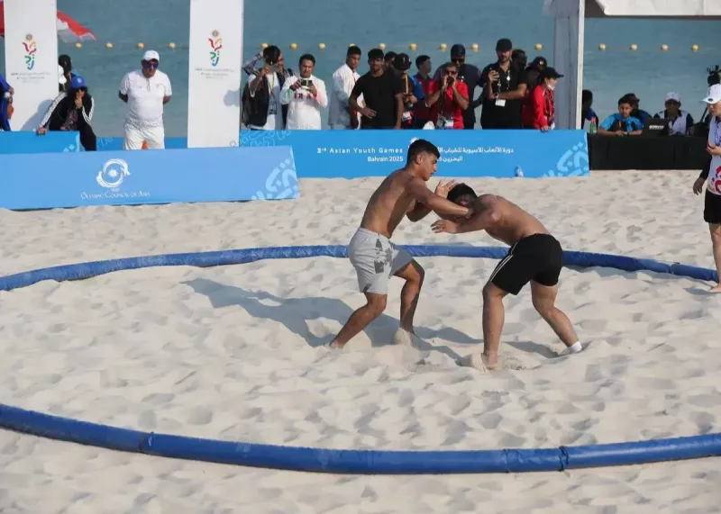 دبل طلایی کشتی گیران ساحلی ایران در بحرین