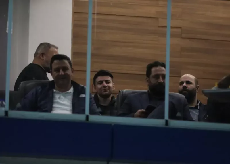 لبخند معنادار مهری در حوالی قلعهنویی!