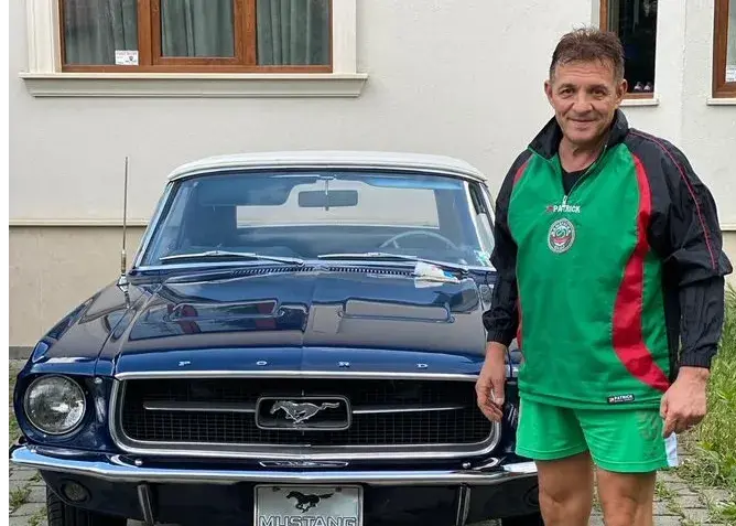 باورنکردنی: بازگشت به میادین در 61 سالگی!