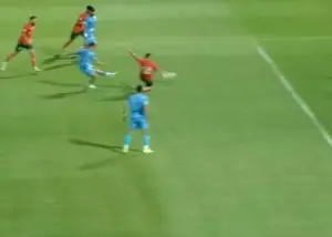 اخباری با خسروی روی دست خطیبی زد!