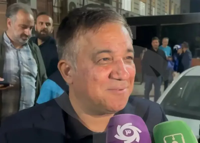 وعده پاداش، رختکن استقلال روی هوا!