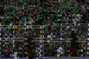 خط و نشان رحمتی برای استقلال از پشت فنس