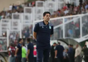 بادامکی: حریف دوست داشت باز بازی کنیم و ببازیم!