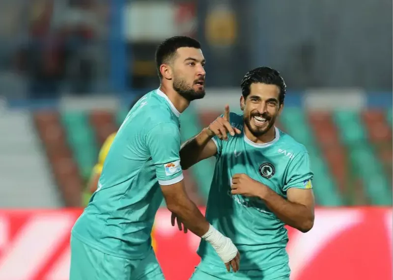 پایان نیمه اول: برد هیجان انگیز پیکان مقابل فجر