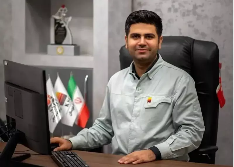 سخنگوی فولاد: این مدیرعامل را کنترل کنید، سهامداران!