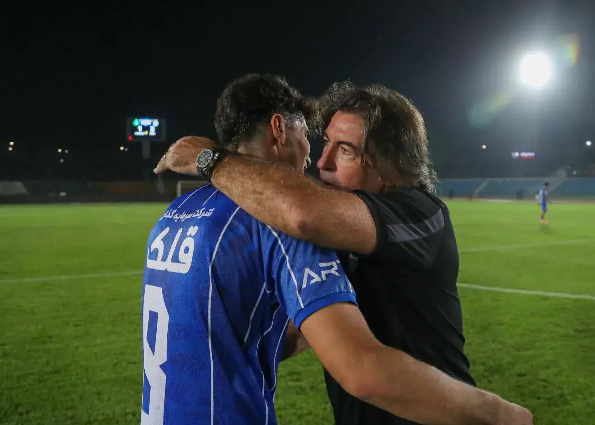 رزاق نیا، یک نیمه نکونام یک نیمه آندو!