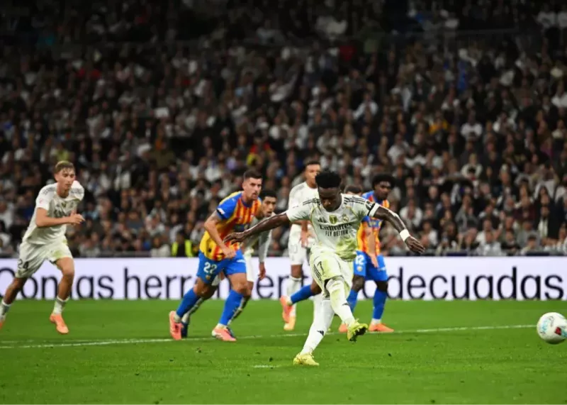 خراب‌کاری وینی در برنابئو: پنالتی از دست رفت!