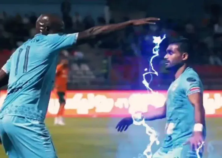 شادی گل مورتال کمبتی ستاره چادرملو!